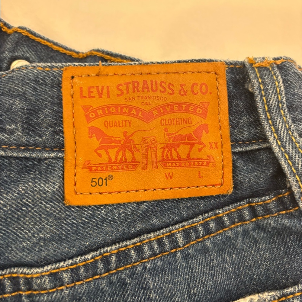 Levi's 501s cutoff shorts - W25 - Picture 3 of 6